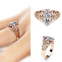 Load image into Gallery viewer, Luxury Crystal Flower Zircon Ring Cool Gift for Women