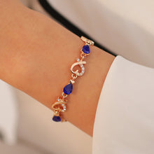 Load image into Gallery viewer, New Fashion Elegent Exquisite Crystal Flower Hollow Heart-shape Bracelet Women Jewelry Gift