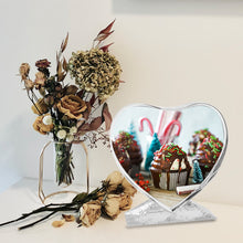 Load image into Gallery viewer, Photo Frame Epoxy Resin Mold, Large Heart Picture Frame Silicone Molds for Home Decoration, DIY Crafts and Handmade Gifts