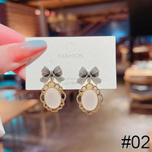 Load image into Gallery viewer, 1 Pair Women Simple Silver Needle Zircon Flower And Pearl Stud Fashion Jewelry Eardrop Earrings