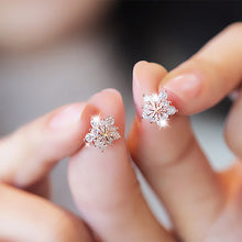 Load image into Gallery viewer, Small Cute Fresh Flower Snowflake Anti Allergy Earrings Jewelry Gift For Women Girls