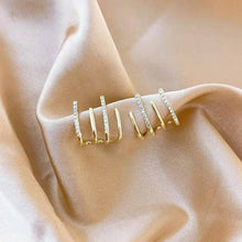 Load image into Gallery viewer, Luxury Claw Stud Earrings for Women Punk Four-Prong Korean Ear Hook Clip Earrings Trend Jewelry