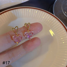 Load image into Gallery viewer, Fashion Vintage Earrings Niche Alloy Ear Studs Earrings Women Temperamental Earrings Jewelry Accessories