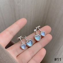 Load image into Gallery viewer, Versatile Niche Earrings Fashion Delicate Alloy Ear Studs Zircon Pearl Earrings Women Jewelry Accessories