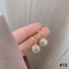 Load image into Gallery viewer, Versatile Niche Earrings Fashion Delicate Alloy Ear Studs Zircon Pearl Earrings Women Jewelry Accessories
