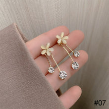Load image into Gallery viewer, Versatile Niche Earrings Fashion Delicate Alloy Ear Studs Zircon Pearl Earrings Women Jewelry Accessories