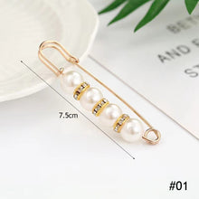 Load image into Gallery viewer, Temperamental Imitation Pearl Brooch Multifunctional Waist Retraction Pin Decoration Buckle Brooch Clothing Accessory