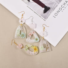 Load image into Gallery viewer, Earring Pendant Epoxy Silicone Mold Geometry Anomalous Shape Necklace Key Chain Pendant Resin Mold Jewelry Making Accessories