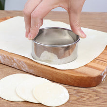 Load image into Gallery viewer, 3PCS Round Stainless Steel Biscuit Mold Dumpling Skin Cutting Mold DIY Biscuit Pastry Cake Baking Tools Kitchen Baking Gadget