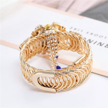Load image into Gallery viewer, Luxury Rhinestone Quartz Watch Shiny Fashion Women Watches Stable Performance Bracelet Watch for Daily Life Ladies Wristwatch