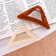 Load image into Gallery viewer, Women Simple Temperamental Hollow Hairpin Hair Claw Clip Exquisite Resin Hair Clip Headwear Hair Accessory
