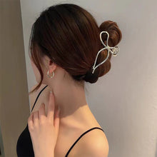 Load image into Gallery viewer, Temperamental Alloy Bow Hairpin Hair Claw Clip Simple Silver Gold Headwear Hair Clip Hair Accessory