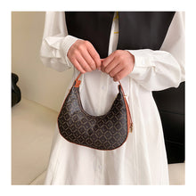 Load image into Gallery viewer, Simple Retro Shoulder Bag Crescent Bag Fashion Comfortable PU Leather Handbag Shoulder Bag for Women