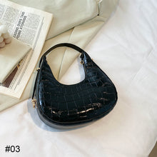Load image into Gallery viewer, Women Fashion Retro Underarm Bag Shoulder Bag Simple Solid Color PU Leather Zipper Crescent Bag Handbag