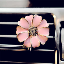 Load image into Gallery viewer, Diamond Flower Car Air Conditioner Vent Daisy Perfume Clip Exquisite Decoration Car Air Outlet Fragrant Perfume Clip