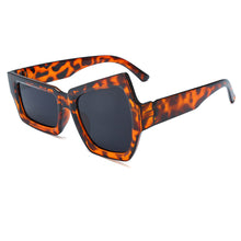 Load image into Gallery viewer, Fashion Irregular Square Sunglasses Man Fashion Brand Designer Personality Sun Glasses Male White Black Mirror