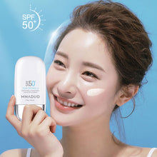 Load image into Gallery viewer, Portable Moisturizing Sunscreen Spf50+ High Power Isolation Sunscreen Concealer Three In One Summer Sunscreen