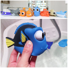 Load image into Gallery viewer, Children's Bathroom Bathing Pool Water Spray Toy Enamelled Fish-Shaped Sea Animal Diving Floating Figure