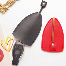 Load image into Gallery viewer, PU Leather Creative Key Sleeve Cartoon Animal Car Key Case Holder Pull Out Pouch Keychain Organizer