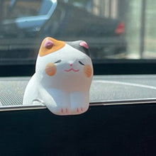 Load image into Gallery viewer, Mni Resin Car Cute Cat Ornament Figurine Animal Model Home Decor Miniature Garden Decoration Dolls Desktop