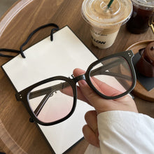 Load image into Gallery viewer, Fashion Women Decorative Sunglasses Round for Ladies Eyeglasses Black Frame Fake Powder Blusher Plain Glasses No Need Makeup