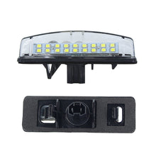 Load image into Gallery viewer, 1PC LED Car License Plate light Bulb 18LEDs CanBus For Toyota Camry 40 V40 XV40 Aurion XV40 Prius Echo Belta 12V