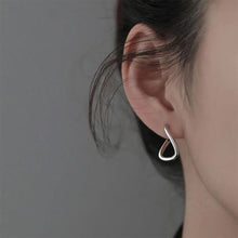 Load image into Gallery viewer, Fashionable Irregular Earrings Minimalist Temperamental Alloy Earrings Ear Studs Women Jewelry Accessories