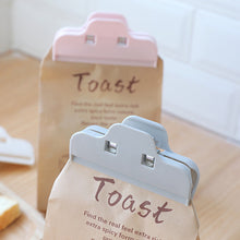 Load image into Gallery viewer, Food Bag Clips Portable Storage Bag Plastic Clips Snacks Fresh-keeping Clips Household Sealer Bags Moisture-proof Clamp Memo Notes Clips