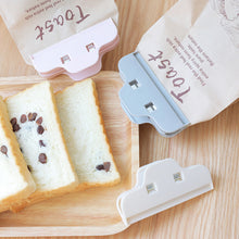 Load image into Gallery viewer, Food Bag Clips Portable Storage Bag Plastic Clips Snacks Fresh-keeping Clips Household Sealer Bags Moisture-proof Clamp Memo Notes Clips