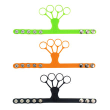 Load image into Gallery viewer, 1Pc Basketball Shooting Aid Silicone Training Equipment Basketball Pitching Training Corrector Shooting Posture Hand Holder