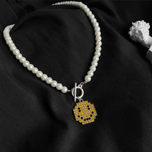 Load image into Gallery viewer, Personalized Smiley Face Pendant with Pearl OT Buckle Necklace for Men Simple Versatile Female Male Choker Necklace