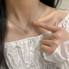 Load image into Gallery viewer, Geometric Ring Zircon Necklace Simple Temperamental Alloy Necklace Clavicle Chain Jewelry Accessory for Women