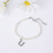 Load image into Gallery viewer, Fashionable Simple Pearl Bracelet Letter Pendant Pearl Beaded Bracelet Women Hand Jewelry Accessory