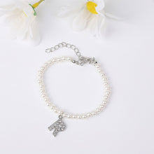 Load image into Gallery viewer, Fashionable Simple Pearl Bracelet Letter Pendant Pearl Beaded Bracelet Women Hand Jewelry Accessory