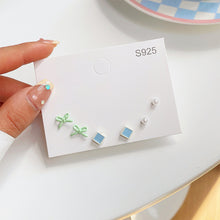 Load image into Gallery viewer, 3pairs/set Exquisite Sweet Alloy Earrings Stereoscopic Bear Flower Butterfly Earrings Ear Studs Women Jewelry