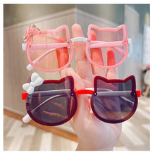 Load image into Gallery viewer, Children Sunglasses UV Resistant Cute Cat Sunglasses Fashionable Colorful Outdoor Sunglasses for Girls