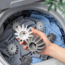 Load image into Gallery viewer, 6*4cm Silicone Laundry Ball Reusable Clothes Cleaning Anti-tangle Tool Pet Hair Remover Washing Machine Cat Hair Catcher Laundry Ball