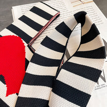 Load image into Gallery viewer, Creative Horizontal Love Knitted Bag Fashion Simple Handbag for Women's Commuting Love Heart Commuter Handbag