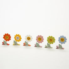 Load image into Gallery viewer, Cute 3D Flower Hairpin Creative Knitting Spring Smiling Face Hairpin Children Fashion Hair Accessories