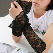 Load image into Gallery viewer, Comfortable Soft Lace Sunscreen Sleeves Outdoor Ultraviolet-proof Sunscreen Sleeves Breathable Decorative Arm Sleeves
