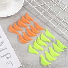 Load image into Gallery viewer, 5 Pairs Silicone Pads for Eyelash Perming Pad Aids Eyelashes Perming Curler Reusable Lash Lift Shield Pads 3D Lashes Curler Applicator Tools