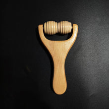 Load image into Gallery viewer, Wooden Body Roller Massager Therapy Massage Tool Foot Face Shoulder Neck Hand Push Roller Massager Body Soothing Massage Tool
