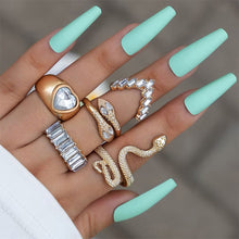Load image into Gallery viewer, 5pcs/set Snake Shaped Rings Personalized Diamond Ring Set Unique Unadjustable Alloy Rings Jewelry Accessories