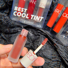 Load image into Gallery viewer, Matte Liquid Lipstick Not Easy To Stick To Cup Velvet Mist Chocolate Lip Glaze for Women Velvet Matte Liquid Lipsticks