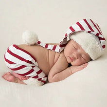 Load image into Gallery viewer, Newborn Photography Props Infants Photo Shooting Costume Christmas Outfits Baby Infants Stripe Crochet Hat+Shorts Set