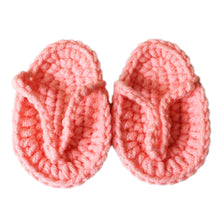 Load image into Gallery viewer, New Born Photography Props Baby Slippers Baby Photo Props Hand Crochet Shoes Newborn Fotografia Baby Photography Accessories