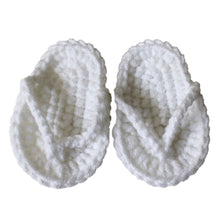 Load image into Gallery viewer, New Born Photography Props Baby Slippers Baby Photo Props Hand Crochet Shoes Newborn Fotografia Baby Photography Accessories