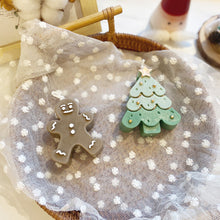 Load image into Gallery viewer, Christmas Gingerbread man/Tree Candle Soap Silicone Mold DIY Handmade Christmas Gifts Aromatherapy Candle Gypsum Resin Mold Home Christmas Decoration Gifts