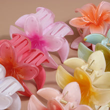 Load image into Gallery viewer, Fashionable Women Beach Vacation Egg Flower Hair Clip Bohemia Flower Claw Female Girls Hair Accessories