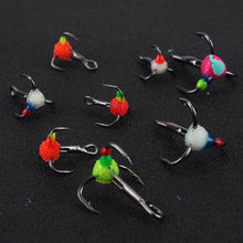 Load image into Gallery viewer, 5PCS High Carbon Steel Ice Hook Luminous Triple Hook Spiny Lure Bait Black Nickel Hook Winter Carp Bass Fishing Accessories